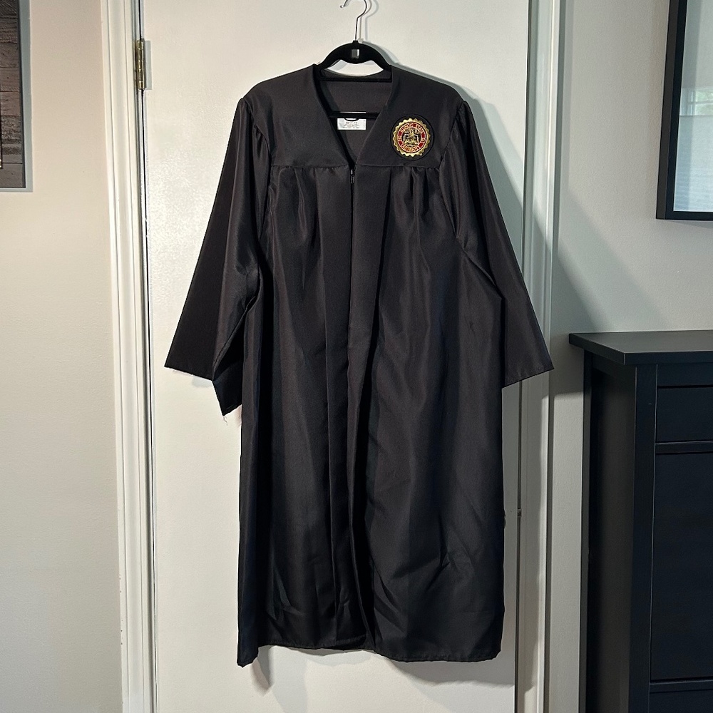 Illinois State University graduation gown
